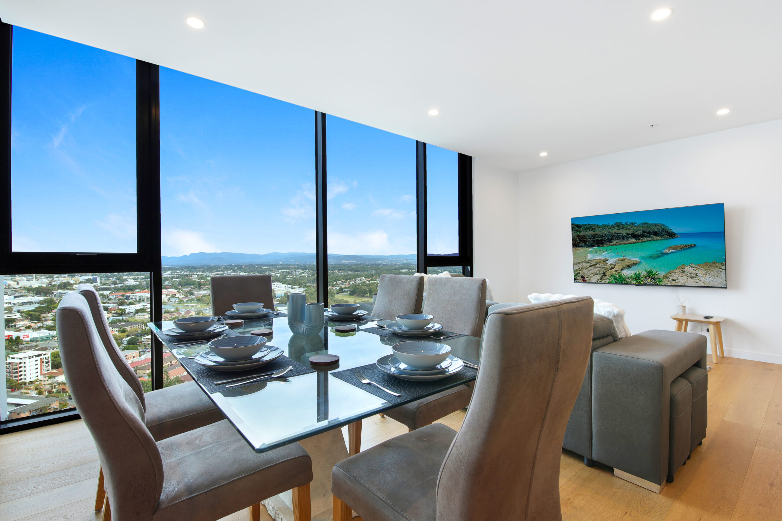 Hi Res - Marine Qtr-Internal-3598